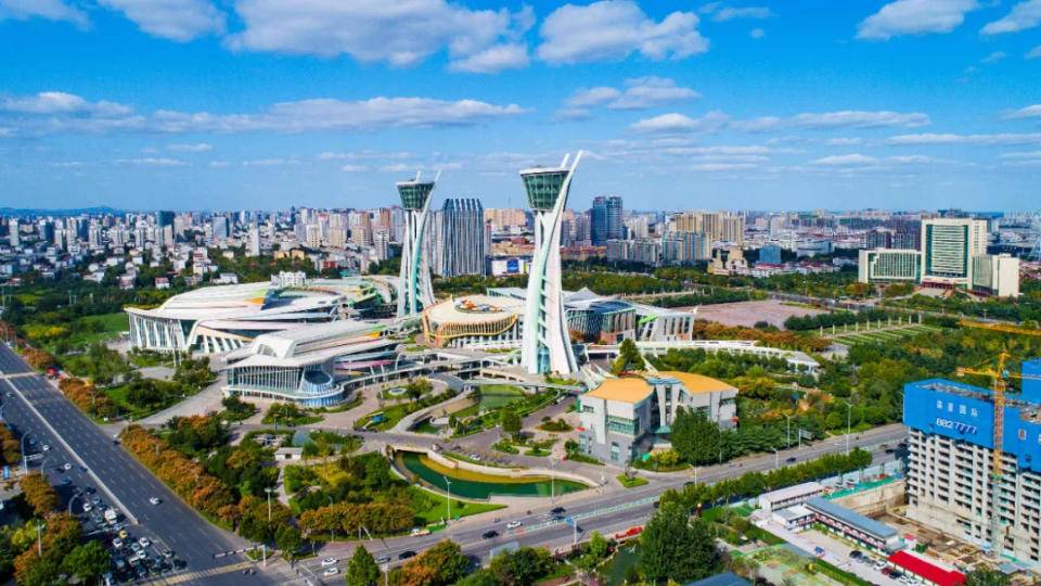 AG九游前三季度潍坊市经济呈现稳中向好、进中提质良好态势(图1)